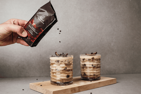 Orient Tiramisu mit Pistazien & Datteln im Glas - STAY SPICED !