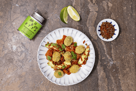 Gebackene Oliven mit Paprika und Avocado - STAY SPICED !