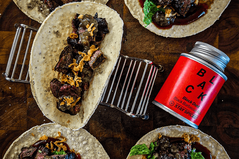 Black Flanksteak Tacos mit Gurkenrelish - STAY SPICED !