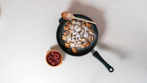 Omas Kaiserschmarren mit Zwetschgenröster - STAY SPICED !