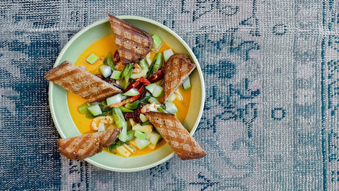 Flusskrebssuppe mit Puntarelle, Kerbelwurzel und eingelegtem Thayote - STAY SPICED !