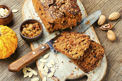 Kürbisbrot selbstgemacht - STAY SPICED !