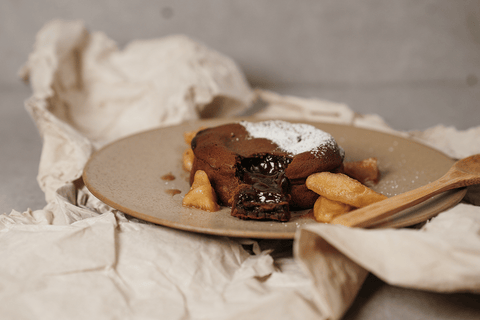 Schokoauflauf mit flüssigem Kern und Bratapfelragout: - STAY SPICED !