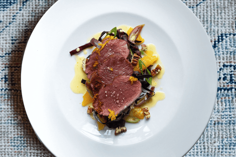 Hirschrücken mit Rotkraut – Orangen Salat - STAY SPICED !