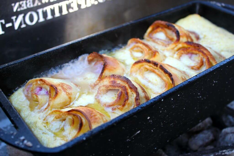 Himbeer-Topfenpalatschinken-Auflauf aus dem Dutch Oven - STAY SPICED !