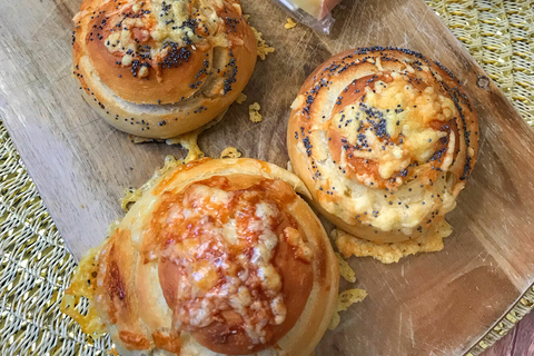 Käse-Schnecken Brötchen - STAY SPICED !