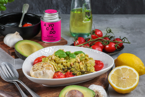 Avocado Pasta mit Pinienkernen