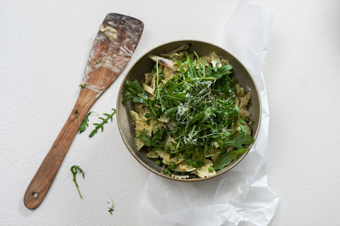 Pasta Primavera mit Spargel, Erbsen und Bärlauch