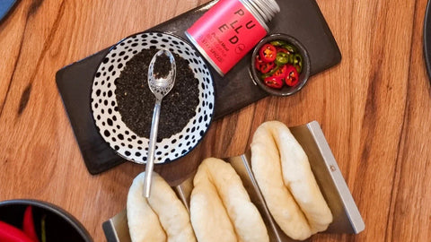 Bao Buns 'N' Pork - STAY SPICED !