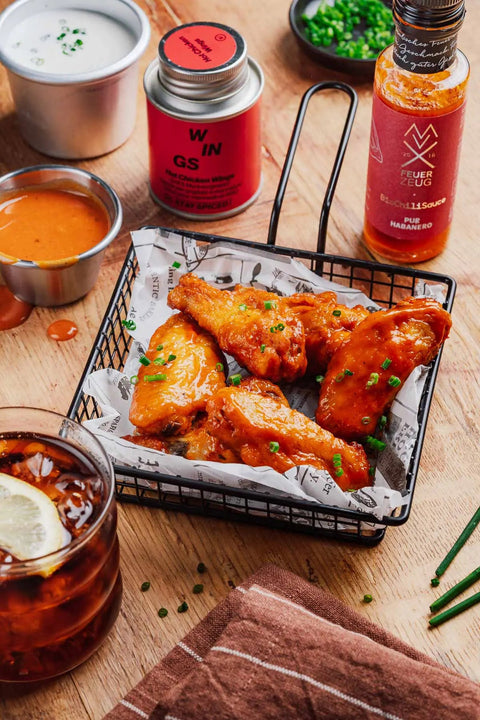 Buffalo Chicken Wings mit Blue Cheese Dip