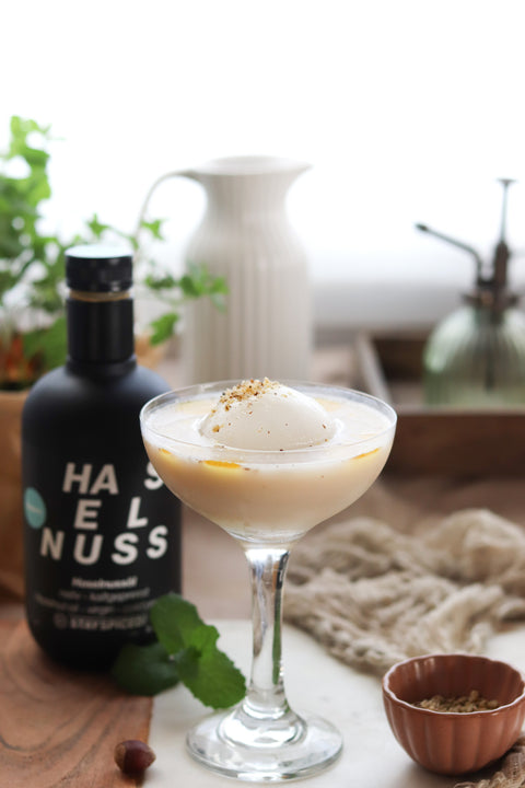 Alkoholfreier Nuss-Hafer Spritzz mit Haselnussöl