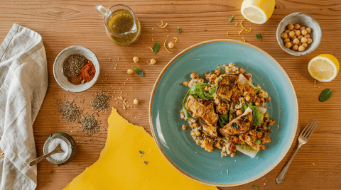 Auberginen- Fisch- Päckchen mit Bulgursalat, Schwarzbohnen und Hummus - STAY SPICED !